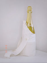 Load image into Gallery viewer, Wine Tote