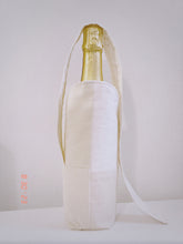 Load image into Gallery viewer, Wine Tote